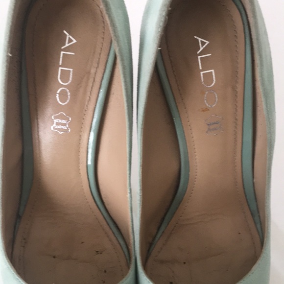 Aldo Suede Pastel Green Heels - Picture 5 of 5